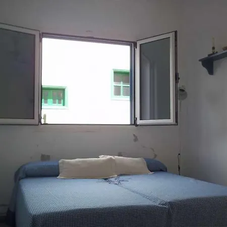 Arrieta Sleeps 4 Wifi Apartment